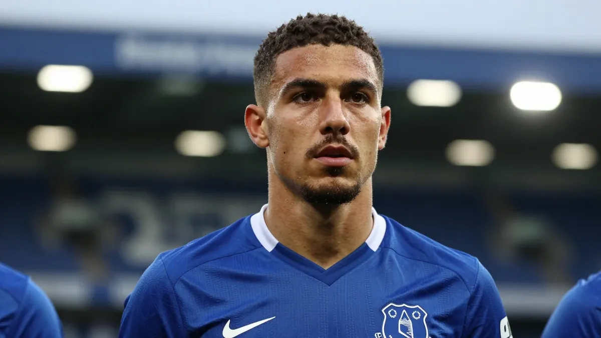 Everton and Manchester United have named their starting lineups for their Premier League encounter at Hill Dickinson...