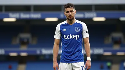 Everton Transfer Target Daniel Munoz May Slip Through Fingers as David Moyes Seeks Different Type of Defender