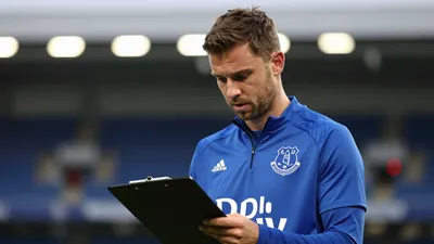Everton eye Brennan Johnson as Grealish chase intensifies