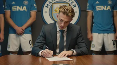 Transfer twist: Grealish considers Manchester City return over Everton move