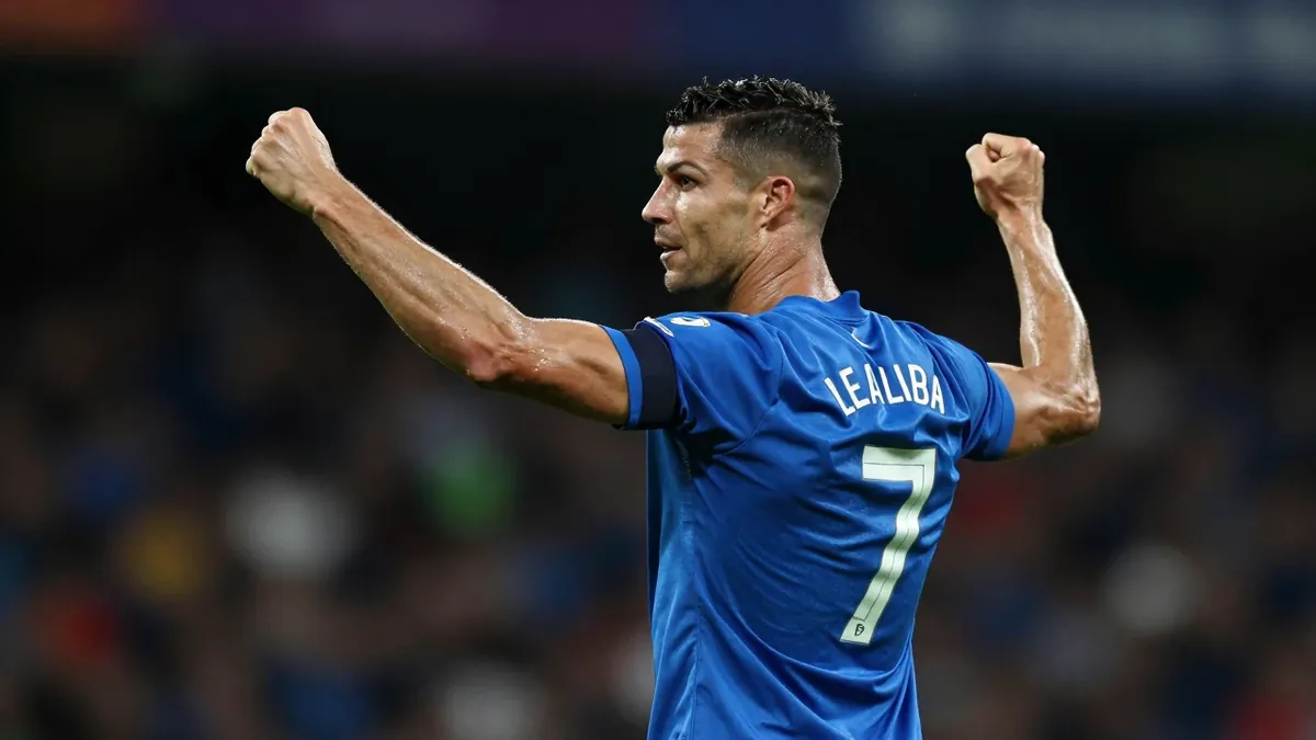 Séamus Coleman turned down Sheffield United as Ainsley Maitland-Niles scored a 96th-minute equalizer for Everton in a 2-2...