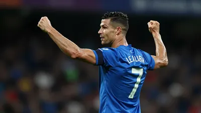 Séamus Coleman turned down Sheffield United as Ainsley Maitland-Niles scored a 96th-minute equalizer for Everton in a 2-2...