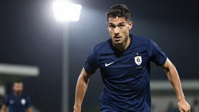 Everton accelerate Alistair Johnston transfer with Moyes' Scottish contacts
