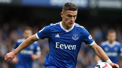 Everton Must Solve Right-Back Woes This Summer to Win the Title