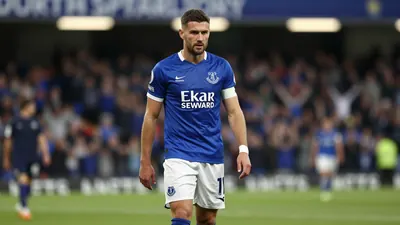 Everton in talks over McNeil and Johnson swap deal with Crystal Palace