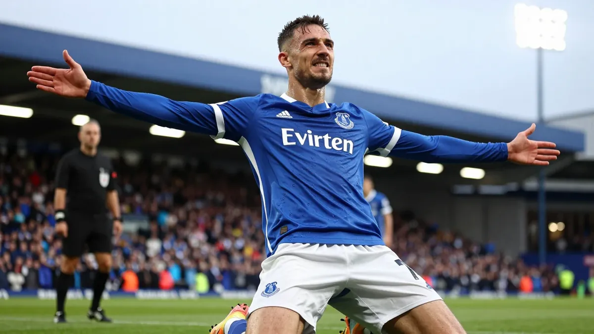 Keith Hackett says Thierno Barry's disallowed goal for Everton against Ipswich was a refereeing error, as the player did...